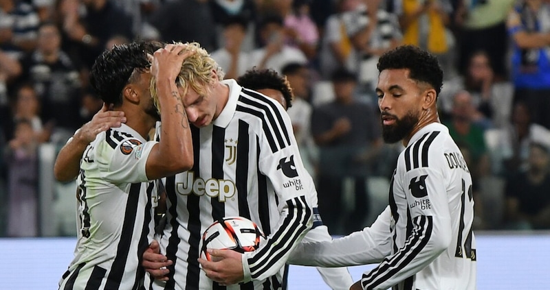 https://cdn.tuttosport.com/img/800/600/2026/09/18/082013243-37cbdcd4-57bf-4527-a503-3ce53bf433ae.jpg