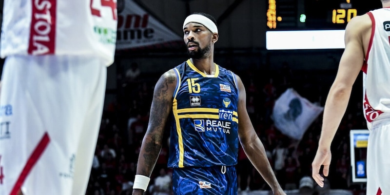 https://cdn.tuttosport.com/img/800/600/2026/10/04/185143305-6b3fd797-0326-4c41-8990-2a47a5e62d48.jpg