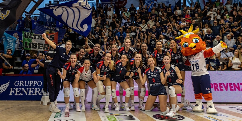 https://cdn.tuttosport.com/img/800/600/2026/10/11/174518144-ca24ce73-cf46-4210-aea2-d5dd7d7f37a9.jpg