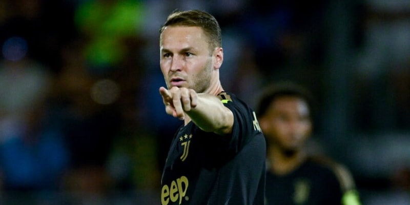 https://cdn.tuttosport.com/img/800/600/2026/10/15/091109837-6e9eaf56-c8d6-4998-962f-7299c5937518.jpg