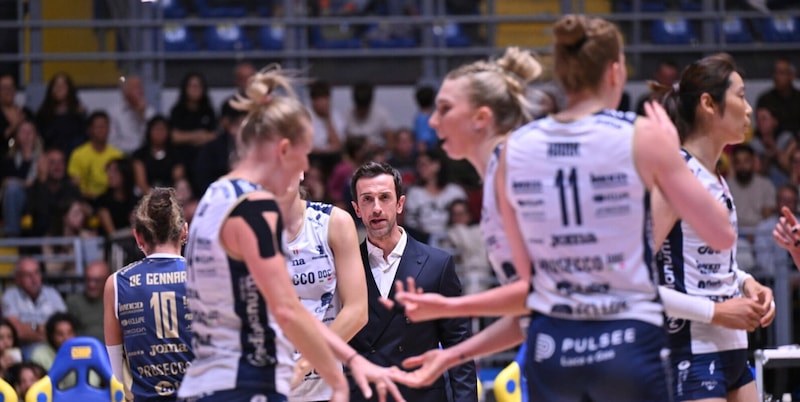 https://cdn.tuttosport.com/img/800/600/2026/10/23/182243359-7c793455-d517-4ed2-9f3e-798c69eb27b8.jpg