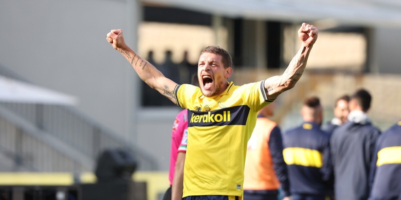 https://cdn.tuttosport.com/img/800/600/2026/10/26/125244641-1a8bc75c-fcc5-43cc-b96e-da9d5b4bfe36.jpg