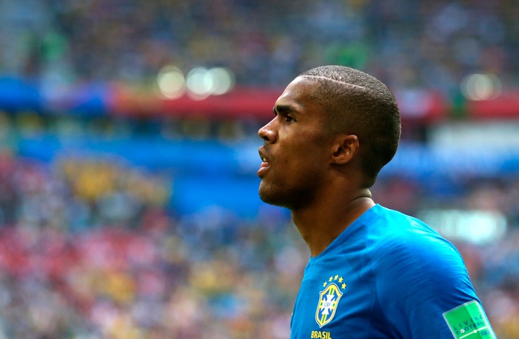 Brasile Stop Per Douglas Costa Salta La Gara Con La Serbia