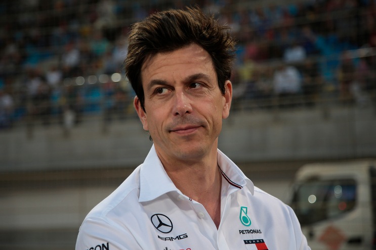 F1 Mercedes, Wolff: «Nessun contatto con Verstappen»
