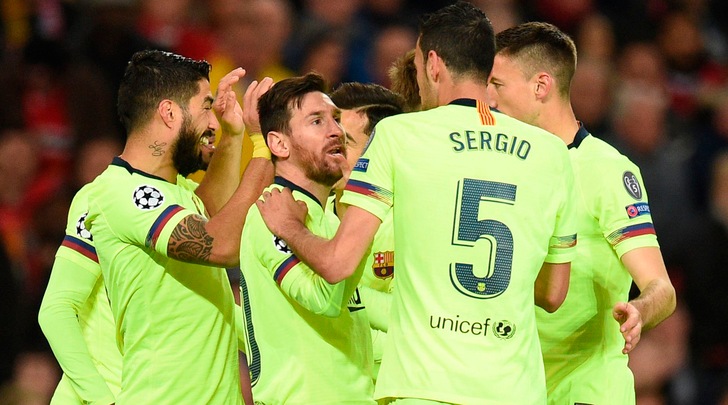 Manchester United-Barcellona 0-1: decide l'autogol di Shaw