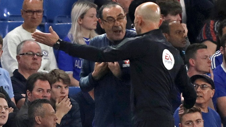 Il Burnley insulta Sarri: «Str... italiano»