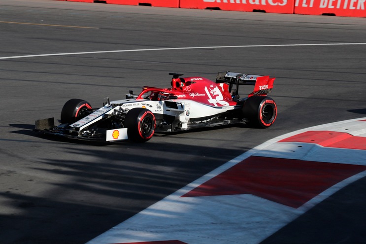 F1 Azerbaijan: Raikkonen parte dalla pitlane, Leclerc è ottavo