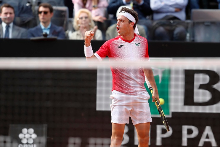 Internazionali, successo in rimonta per Cecchinato