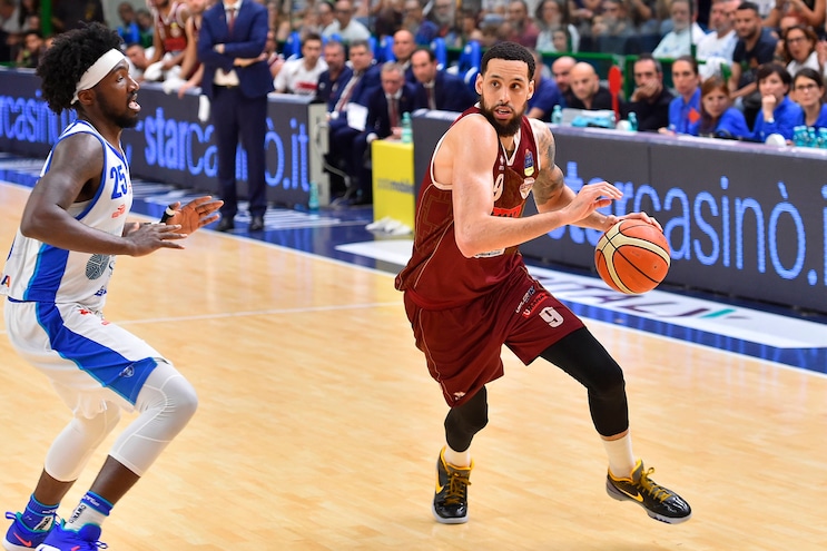 Finale Scudetto: Venezia sbanca Sassari 76-73
