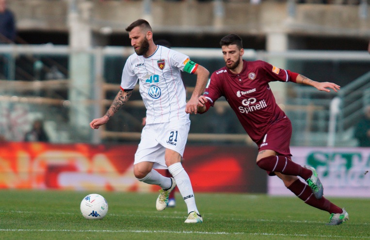 Cosenza, ufficiale il rinnovo di Bruccini e Idda