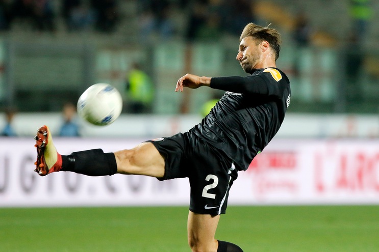 Ascoli, arriva l'ex Lugano Piccinocchi. Valentini prolunga