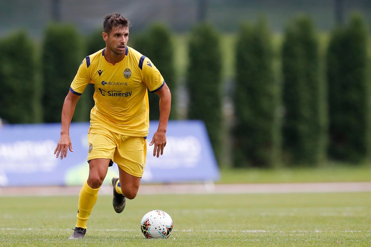 Verona, contratto fino al 2020 per Miguel Veloso