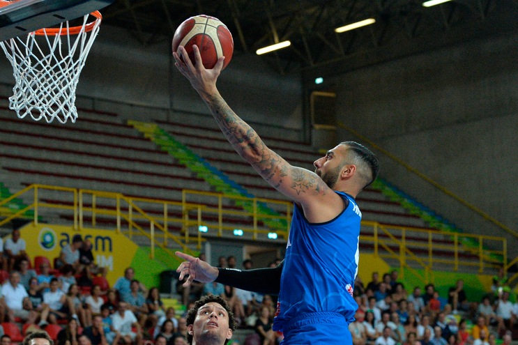 Fortitudo, preso Aradori dalla Virtus Bologna