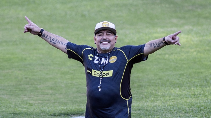Maradona è il nuovo allenatore del Gimnasia La Plata