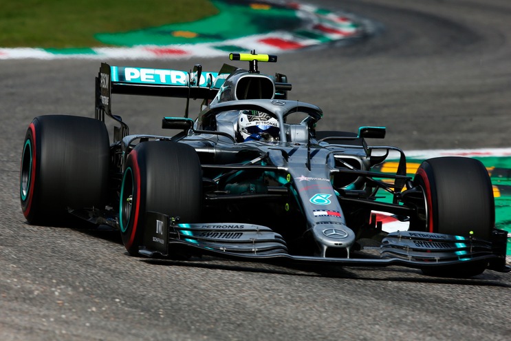 Bottas: "Leclerc impossibile da superare"