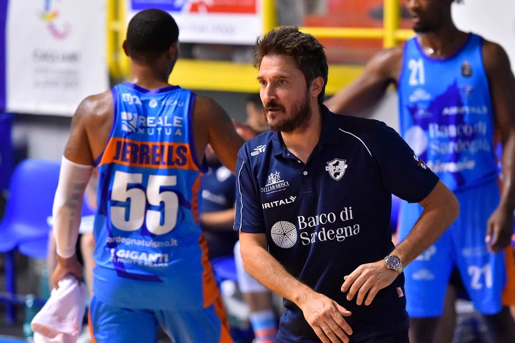 Sassari, Pozzecco rinnova fino al 2022