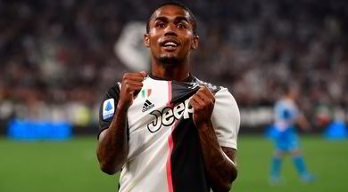 Juve, Douglas Costa rientra tra un mese