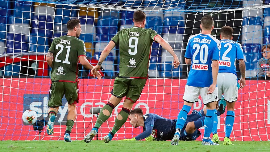 Napoli-Cagliari 0-1, il tabellino