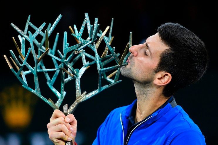 Djokovic vince la finale a Bercy contro Shapovalov