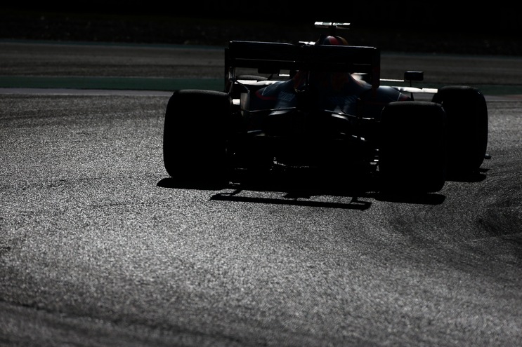 Gp Brasile: Albon comanda le libere, terzo Vettel