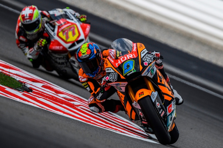 Moto2, Valencia: pole per Navarro, Manzi terzo