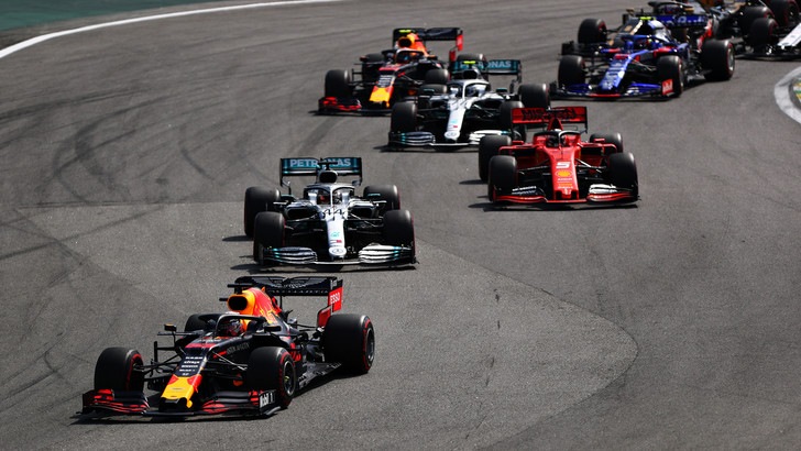 Gp Brasile: vince Verstappen, fuori le Ferrari