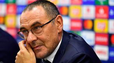 Sarri: “Credo in Bernardeschi, giocherà anche mezz’ala"