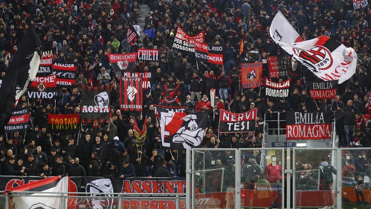 Bologna-Milan, tifoso rossonero accoltellato: condizioni gravi