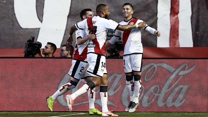 Insulti ad un giocatore: sospesa Rayo Vallecano-Albacete