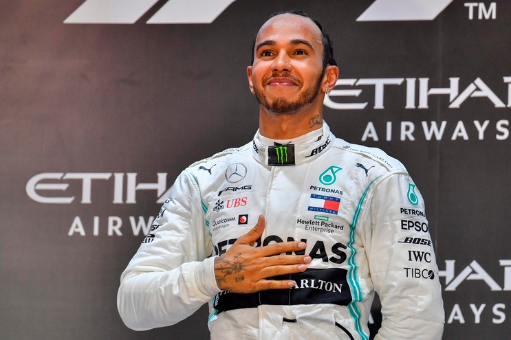 Mercedes, Hamilton non lascia ma raddoppia