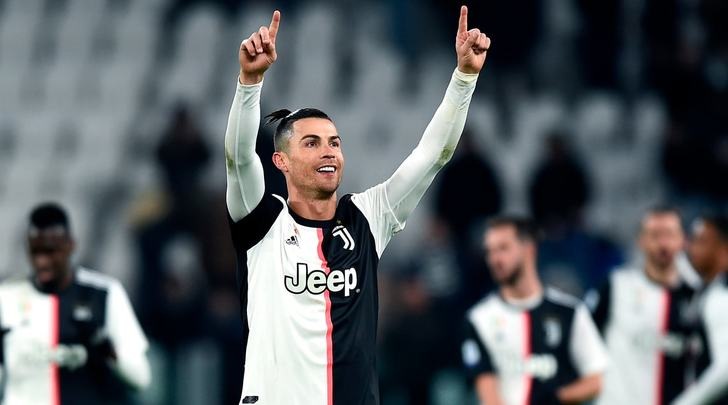 Auguri Cristiano Ronaldo, 35 anni da favola
