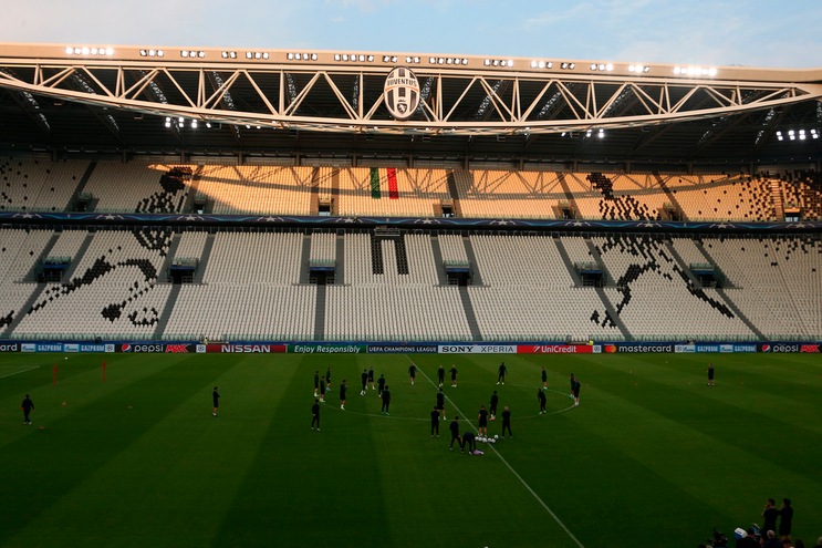 Juve-Lione, Champions a porte chiuse