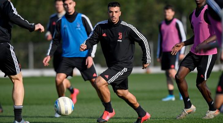 Juve-Milan: Olivieri, Higuain e la grande occasione