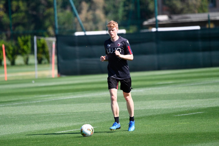 Bologna, Schouten a parte in via precauzionale