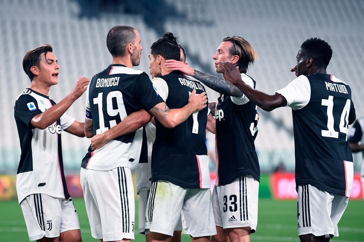 Juve-Lecce 4-0: Sarri vola a +7 sulla Lazio