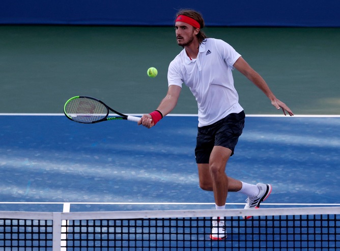 New York, Raonic e Tsitsipas accedono in semifinale