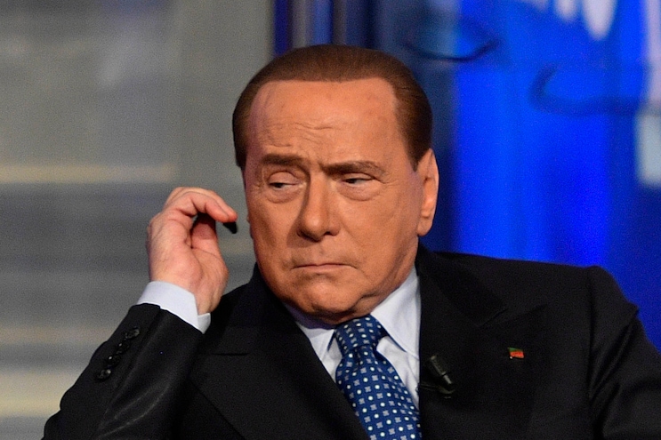 Coronavirus, Berlusconi ha i sintomi: ricoverato in ospedale