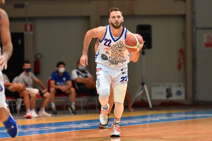 Dinamo Sassari, Gentile prolunga fino al 2023