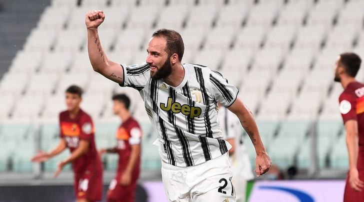 Juventus, Higuain ha l'accordo per l'addio. Saluta già domani?