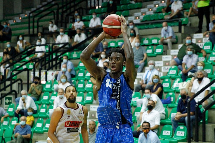 Supercoppa Italiana, Treviso piega Venezia. Trento supera Trieste