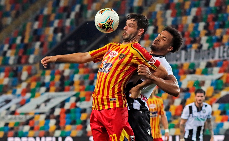 Lecce, Shakhov all'AEK Atene a titolo definitivo