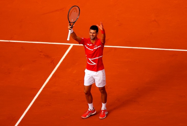 Roland Garros: Djokovic e Tsitsipas avanzano al terzo turno