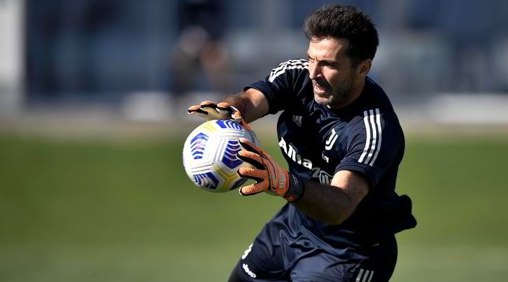 Buffon, il ritorno del mito