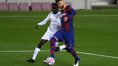 Champions, Juve-Barcellona senza Piqué: espulso col Ferencvaros