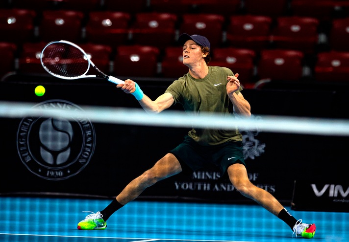 Sofia Open, Sinner in semifinale. Sconfitto De Minaur