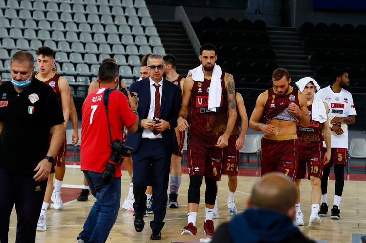 Basket, Venezia annuncia 11 positività al covid