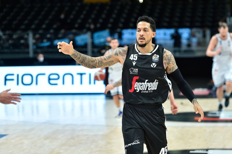 Eurocup, la Virtus Bologna batte in rimonta Monaco