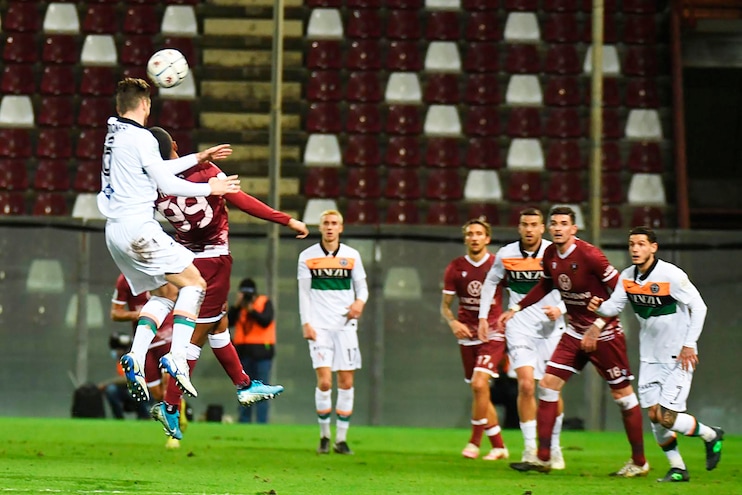 Reggina-Venezia 1-2. Aramu e Bocalon firmano la rimonta