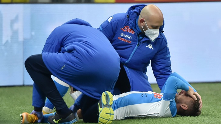 Infortunio Mertens, nel Napoli si teme una lesione ai legamenti
