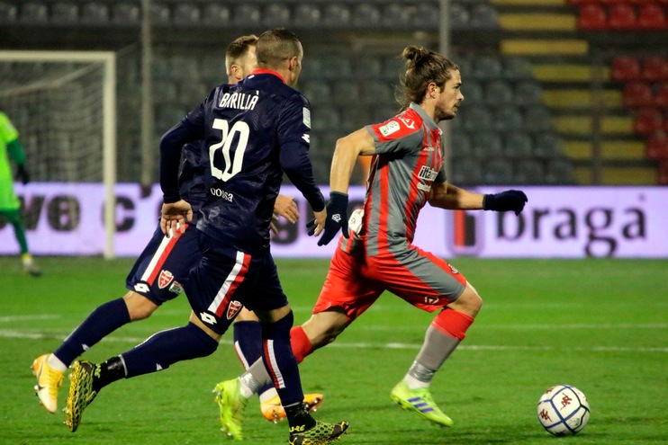 Serie B, in quattro fermati per un turno